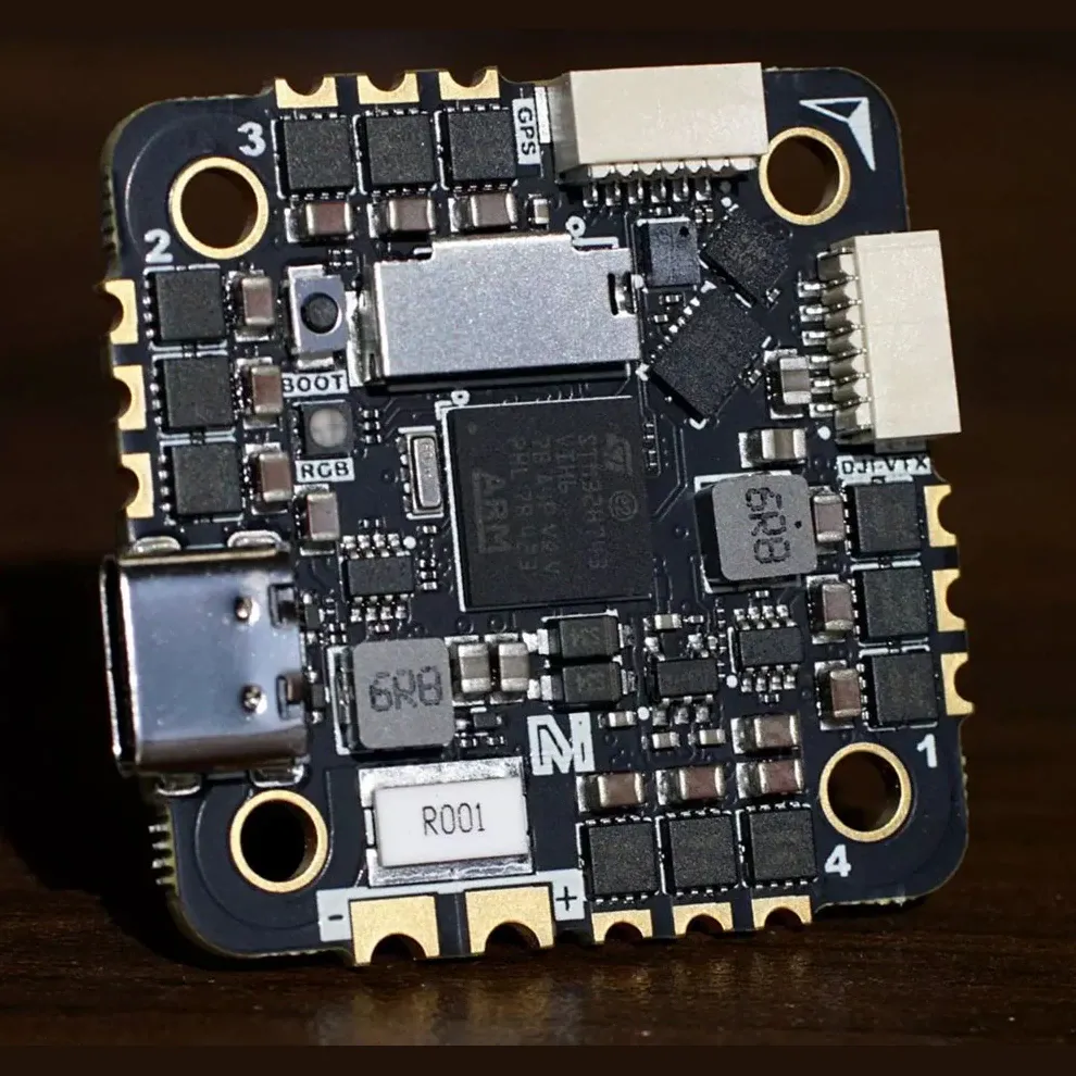 MicoAir H743 AIO 35A AM32 Flight Controller & ESC (25×25)