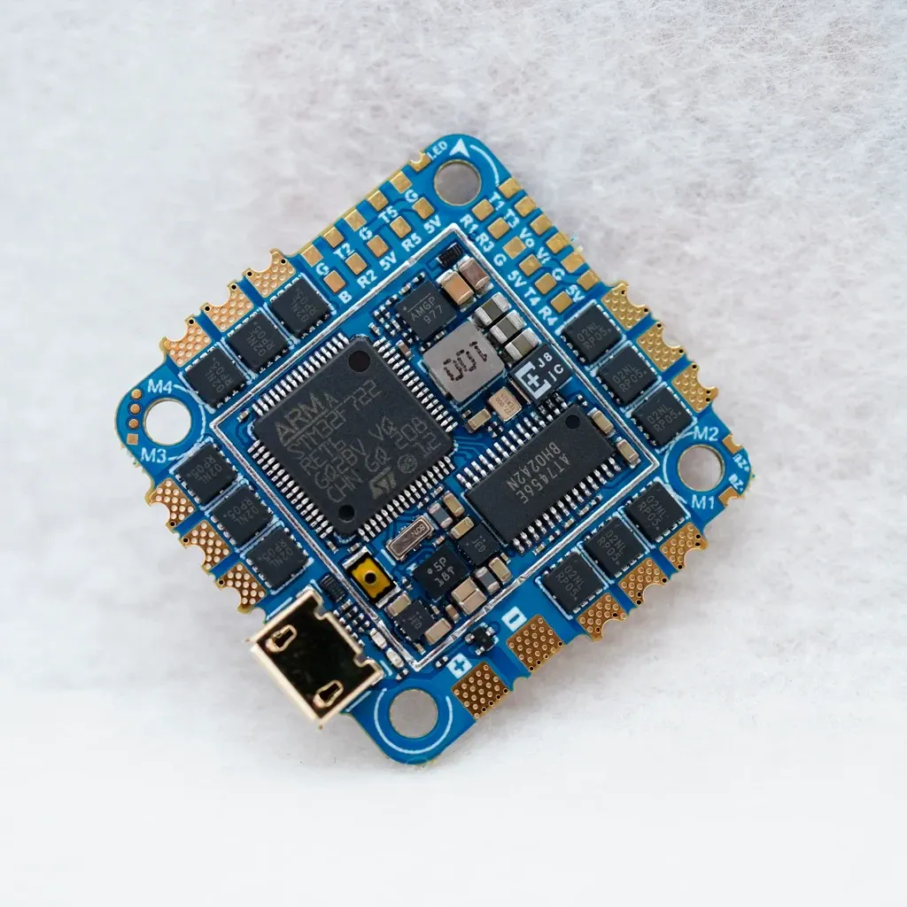NeutronRC F722 45A 2-6S AIO