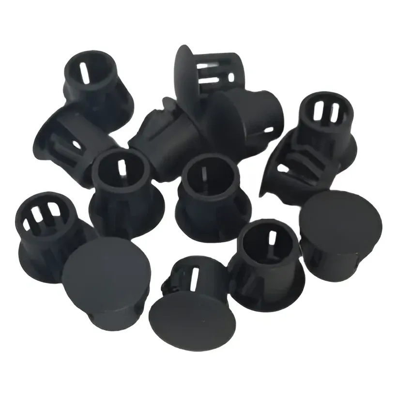 Naide Black Rubber Hole Button Plug