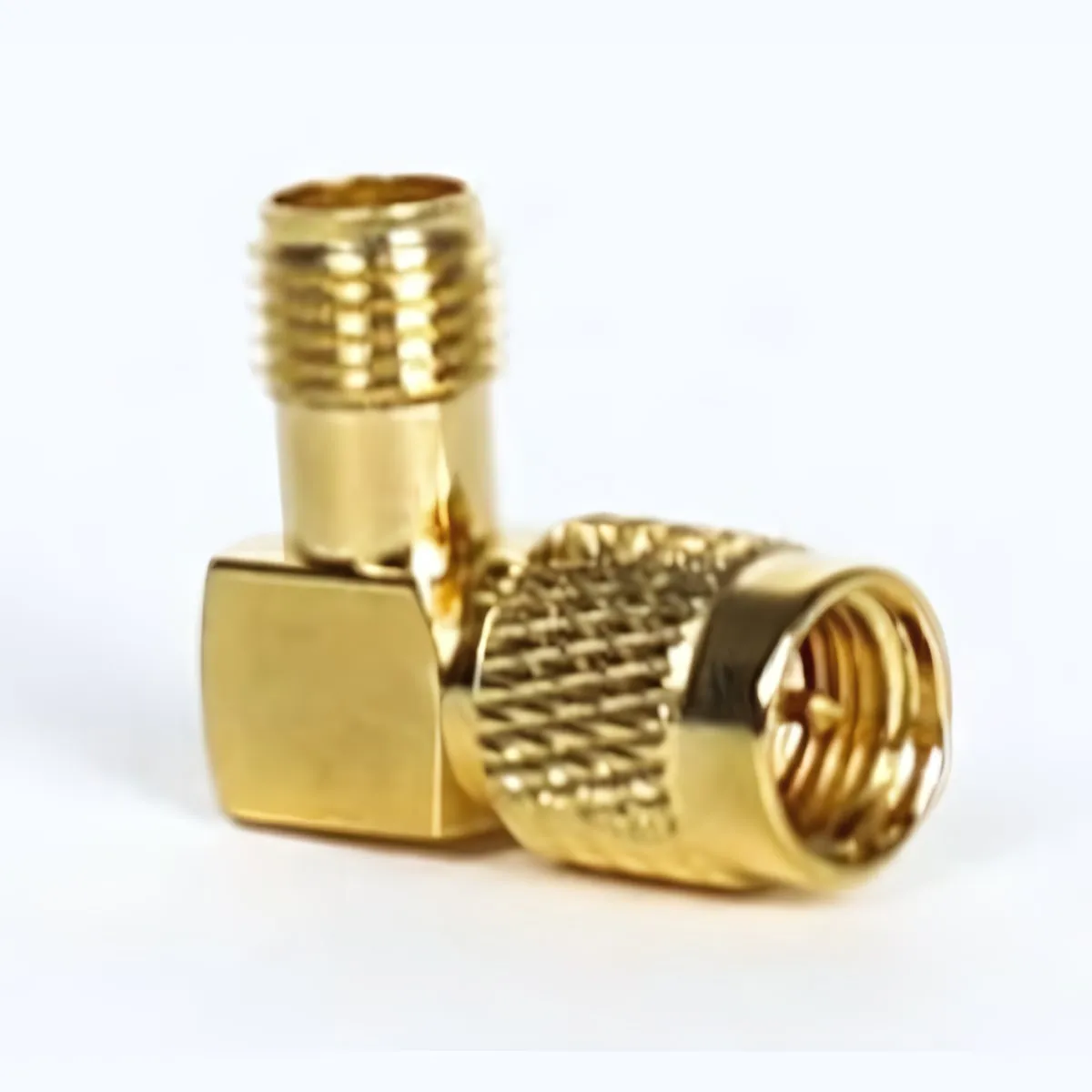 True-SMA 90° Adapter